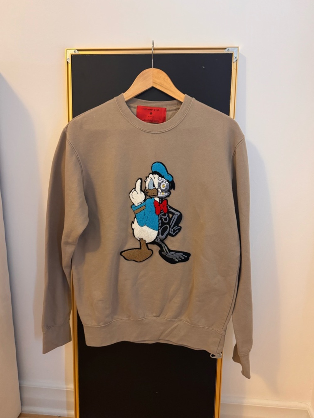 Graphic Tan Crewneck Sweatshirt with Donald Duck Motif